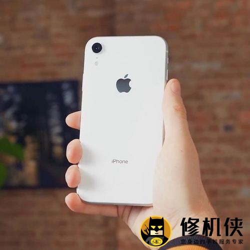 南宁苹果维修网点_iPhone XR打电话黑屏不亮，无法唤醒挂断如何解决？