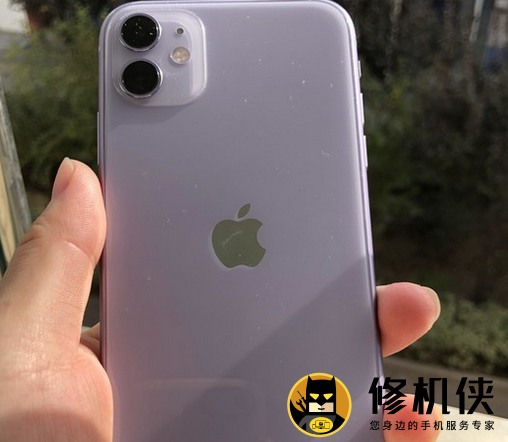 白城市苹果维修点分享iphonexsmax电池太热鼓包了？