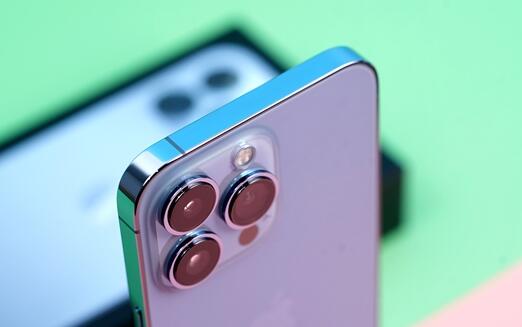 宁波phone手机维修_iPhone 13微距拍摄对比<a href=https://www.iphonediule.cn/android/ target=_blank class=infotextkey>安卓</a>旗舰遭完虐